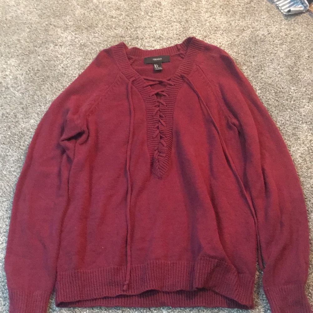maroon sweater
